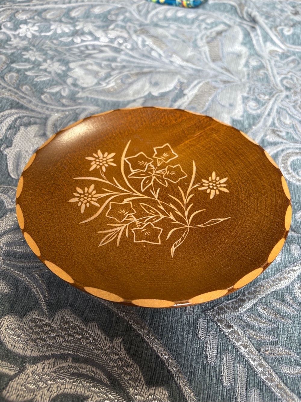 VintageSwiss Walter Stahli Wood Edelweiss Cuendet Rotating Trinket Dish Musical
